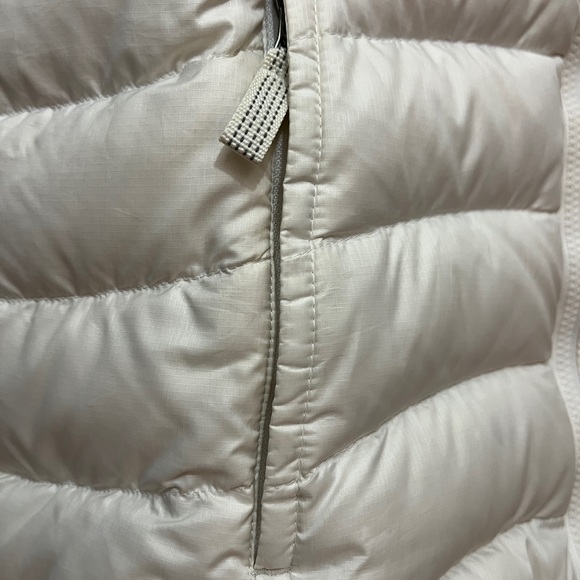 Patagonia Down Sweater Puffy Vest, Kid’s size Medium - Picture 5 of 8